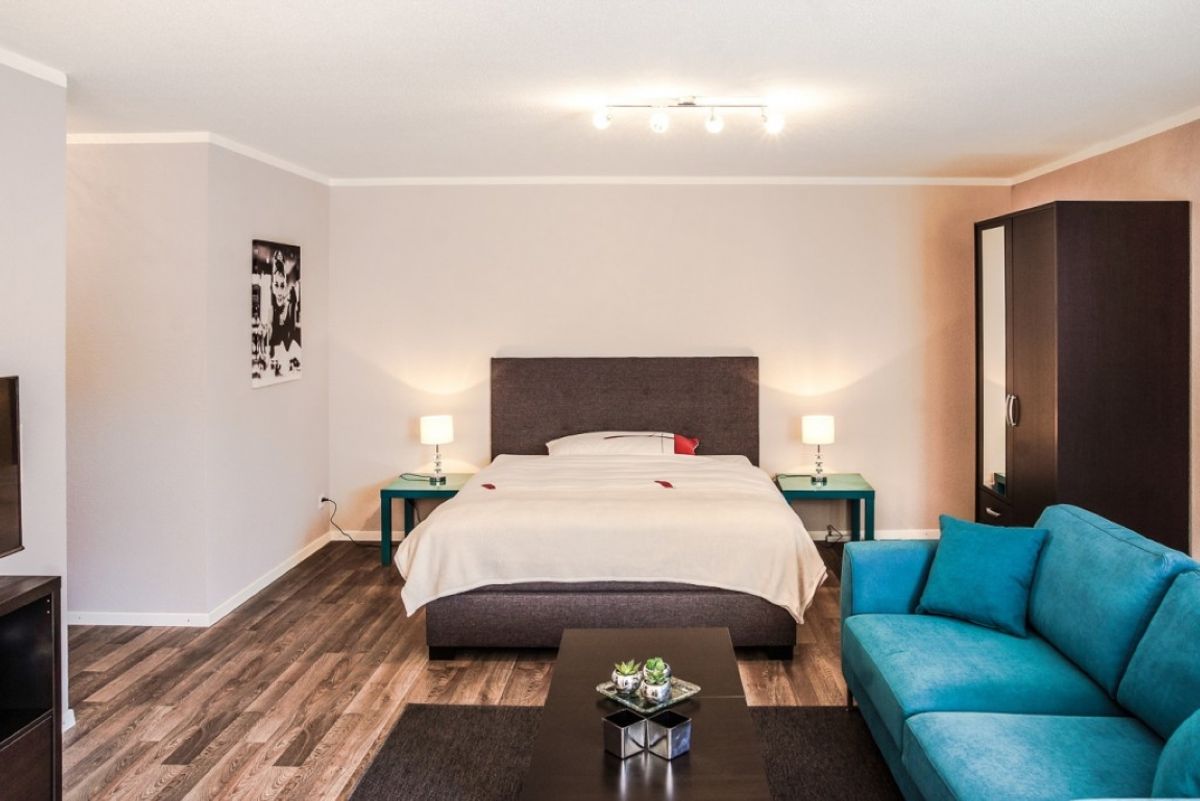 Amazon – 1.5 Zimmer Apartment in Zürich - 1