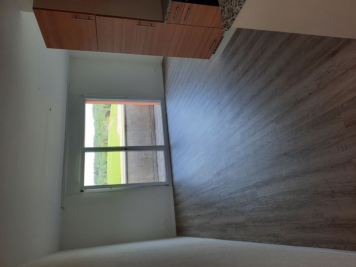 Moderne Loft-Wohnung mit Balkon in Fehraltorf - 3