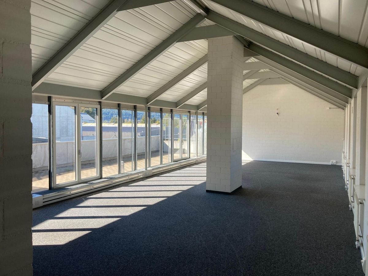 Zentrale Büro- und Gewerbefläche zu vermieten - 1