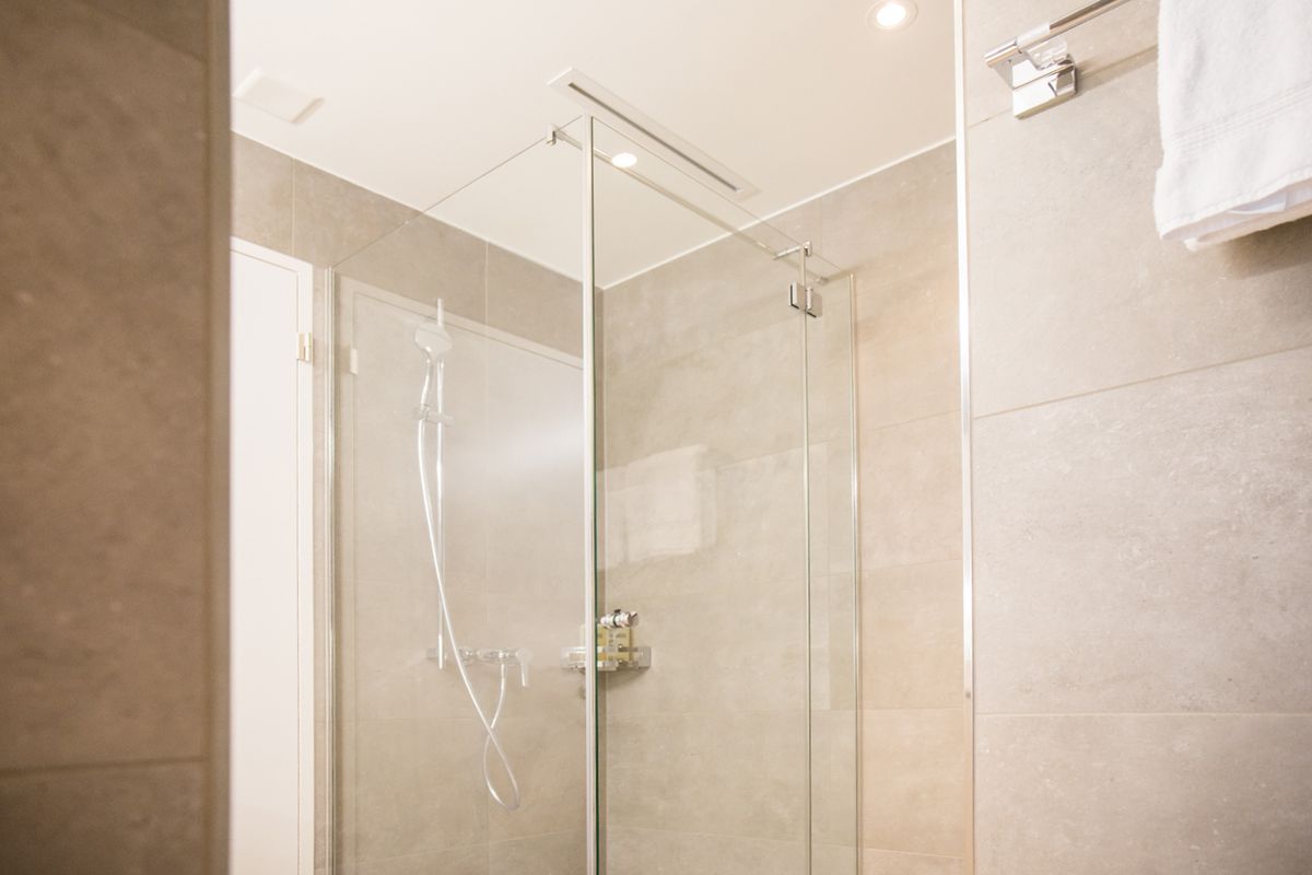 2 BEDROOM SUITE - 80 m2 - 5