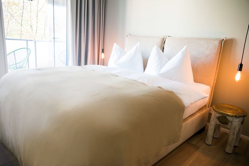 2 BEDROOM SUITE - 80 m2 - 8