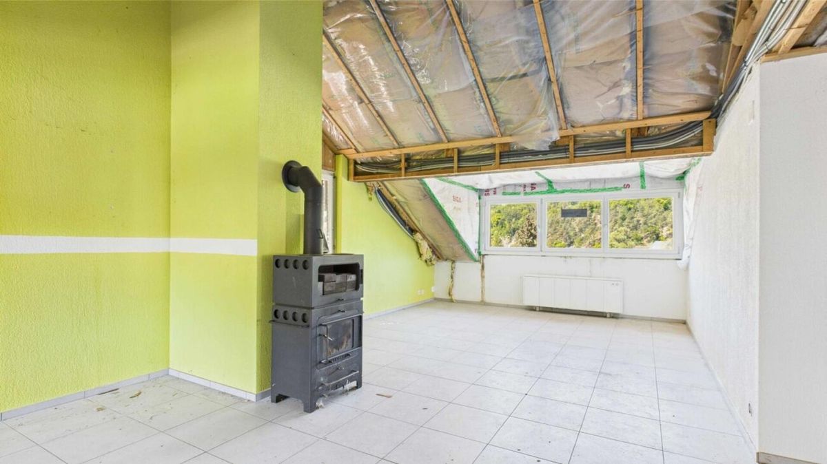 Dachwohnung mit Potenzial - Ihre Chance zur Verwirklichung in Glattfelden - 3