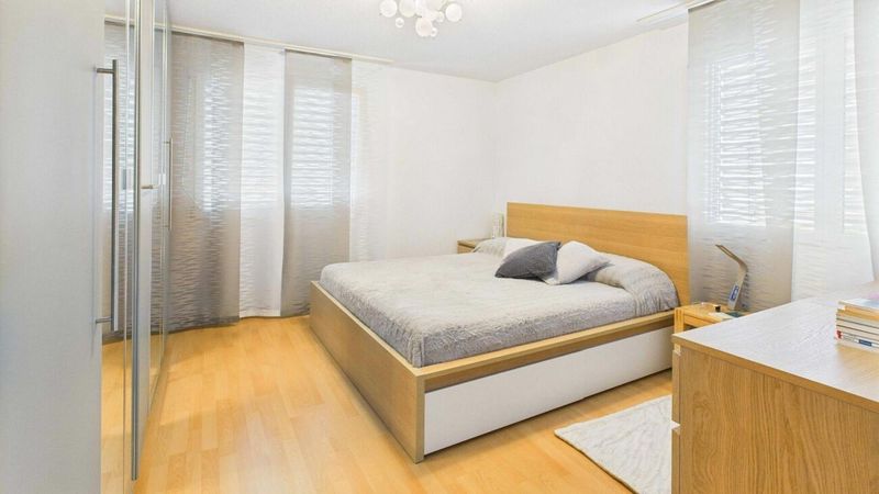 Grosszügige 4.5-Zimmer-Wohnung mit Balkon und flexibler Raumaufteilung - 6