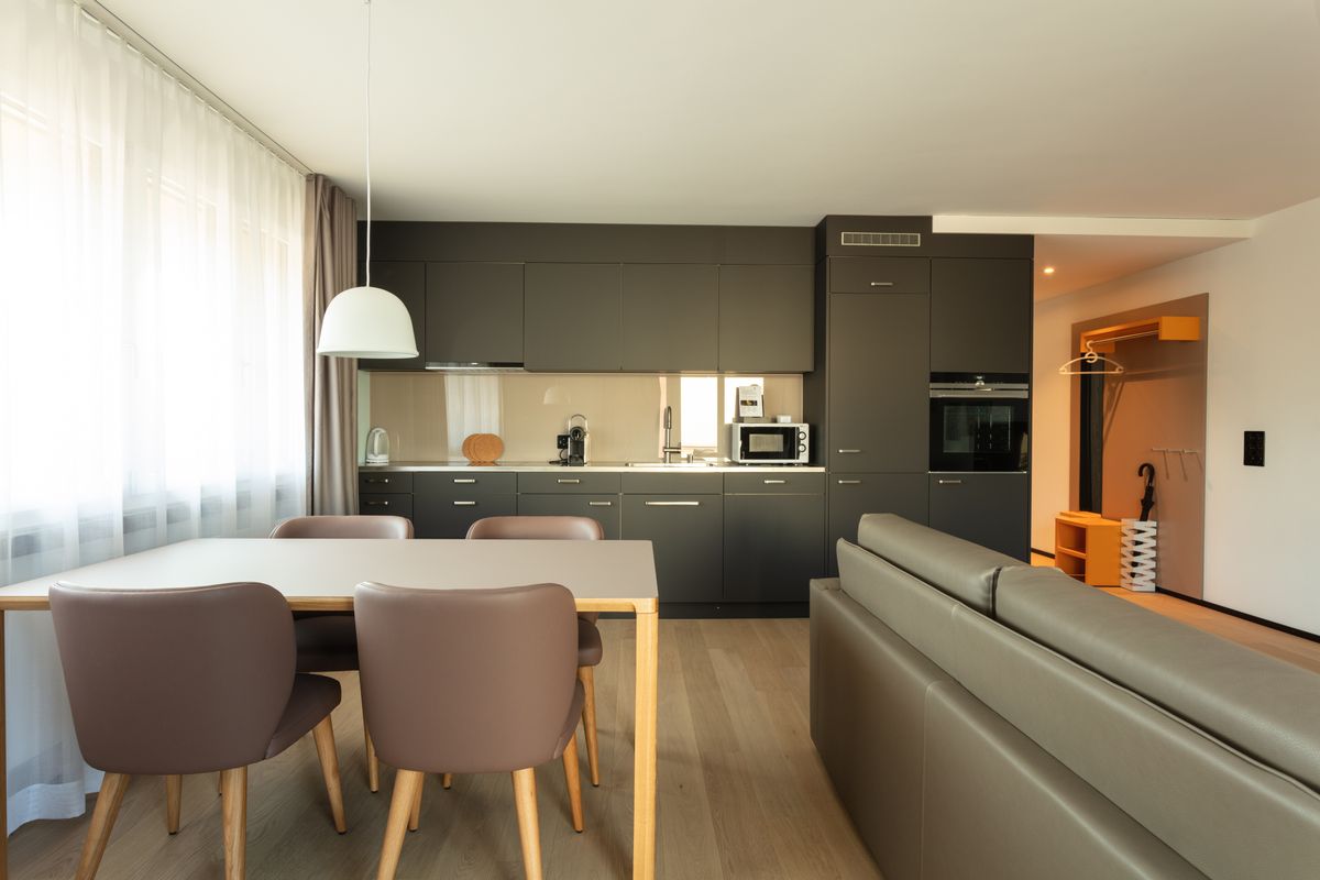 1 Bedroom Penthouse Serviced Apartment Downtown - 2