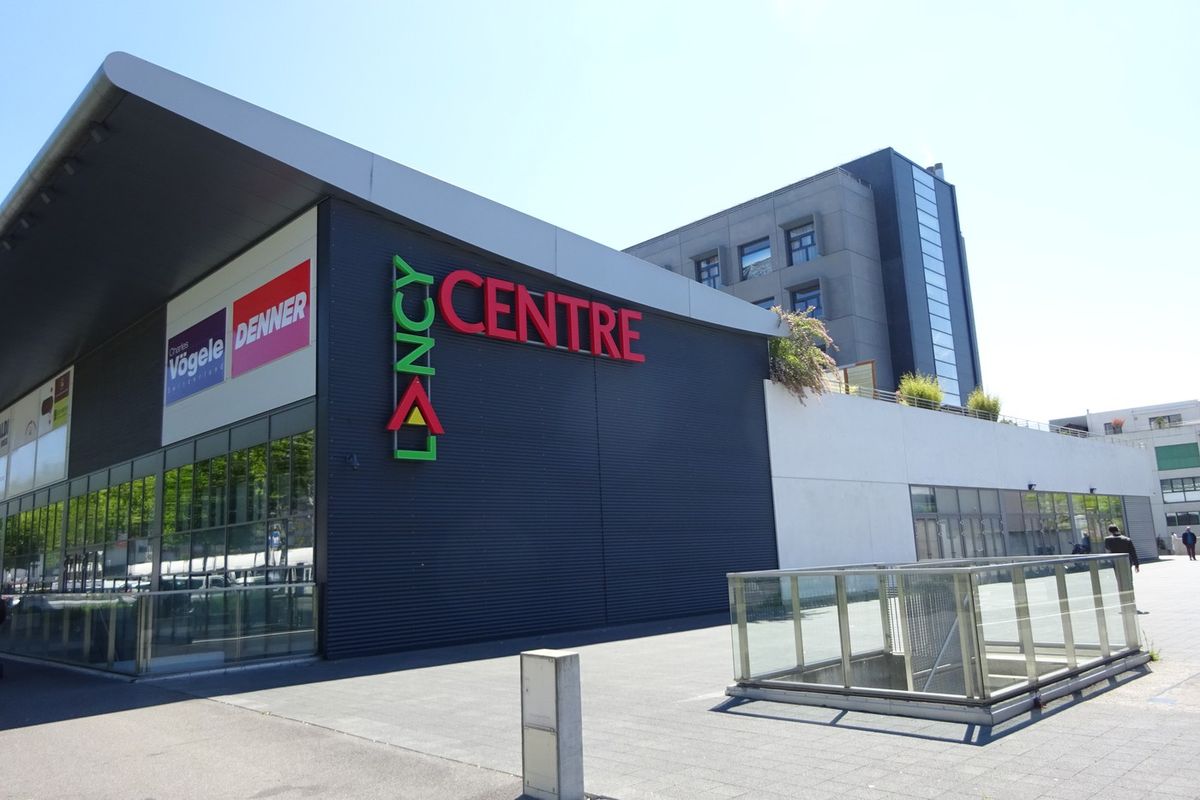 surface de 166 m2 dans le centre commercial Lancy Centre - 5