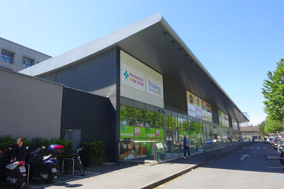 surface de 166 m2 dans le centre commercial Lancy Centre - 7