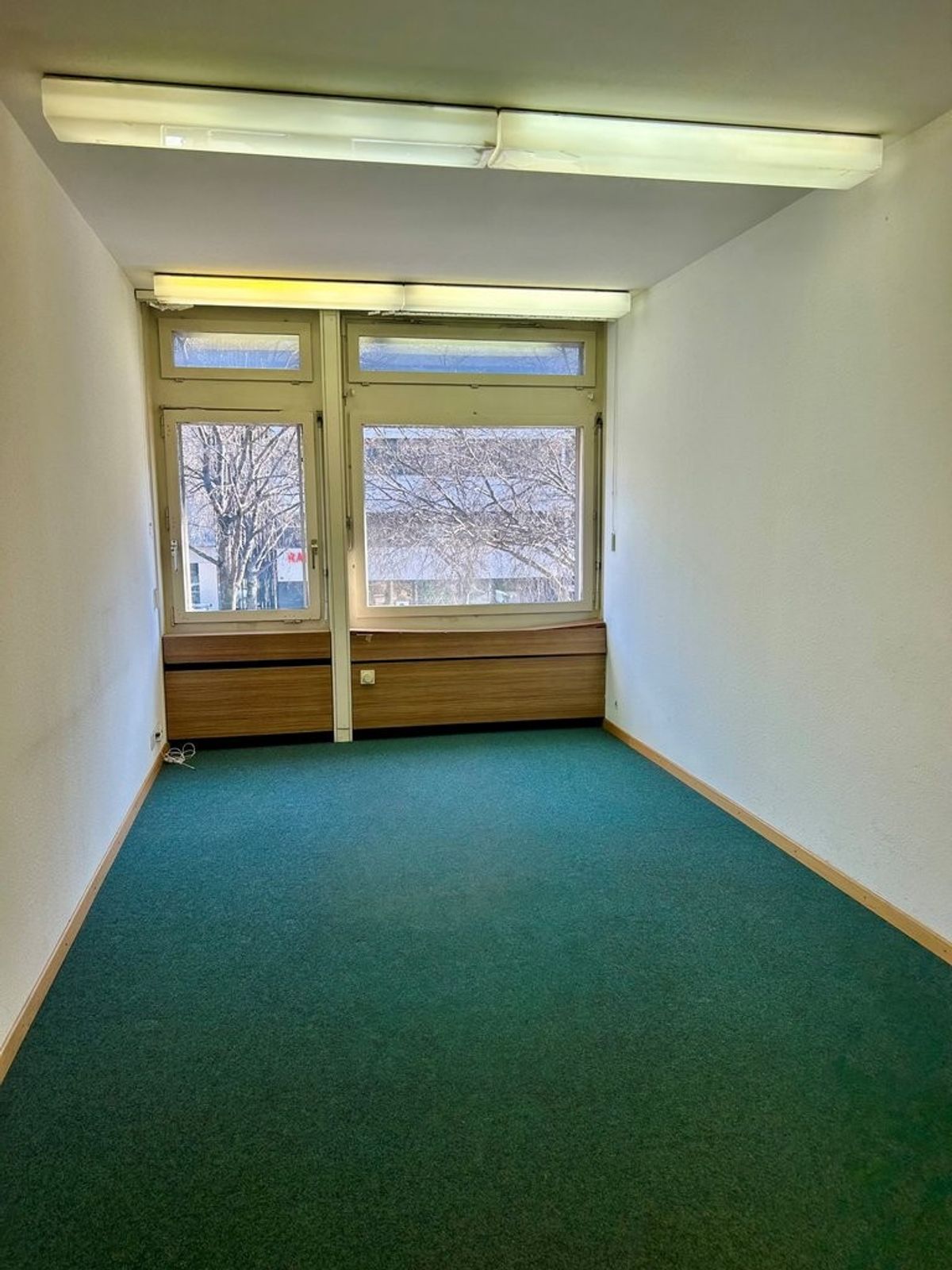 Surface à louer en plein centre-ville ! - 1