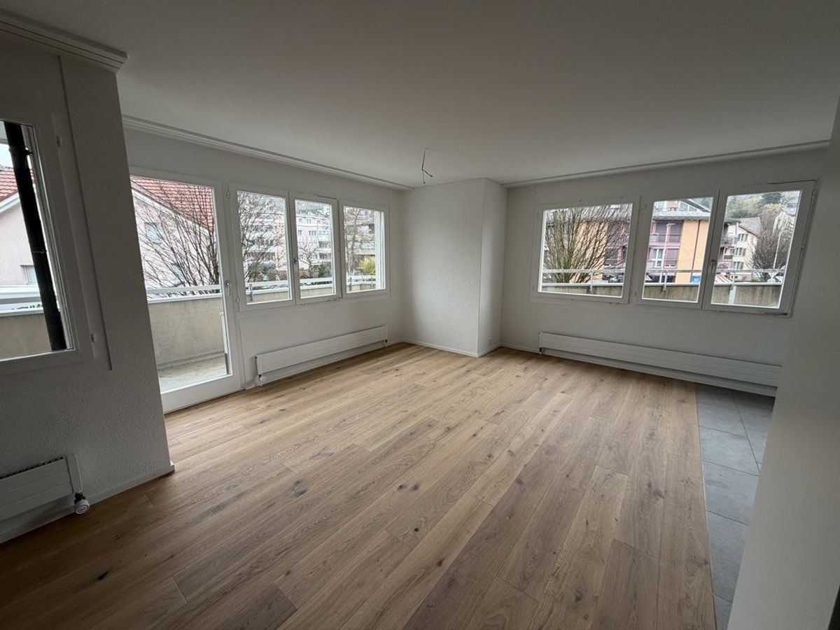 Frisch renoviert und stilvoll umgestaltet - wohnen wie im Neubau! - 2