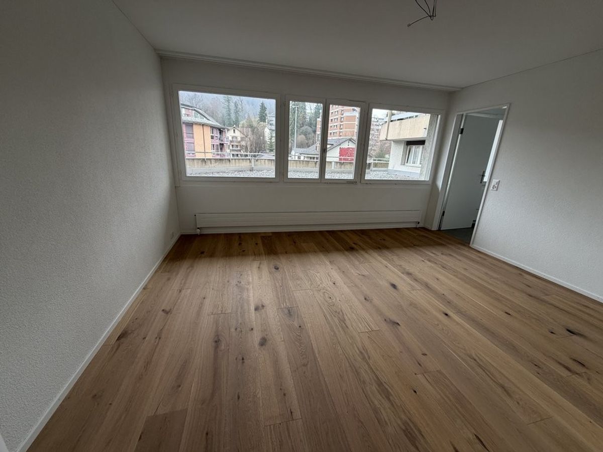Frisch renoviert und stilvoll umgestaltet - wohnen wie im Neubau! - 3