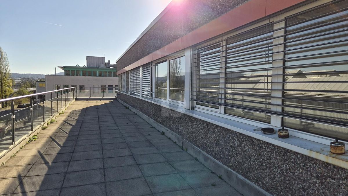 RENOVIERT - INDIVIDUELL MIT TERRASSE - 4