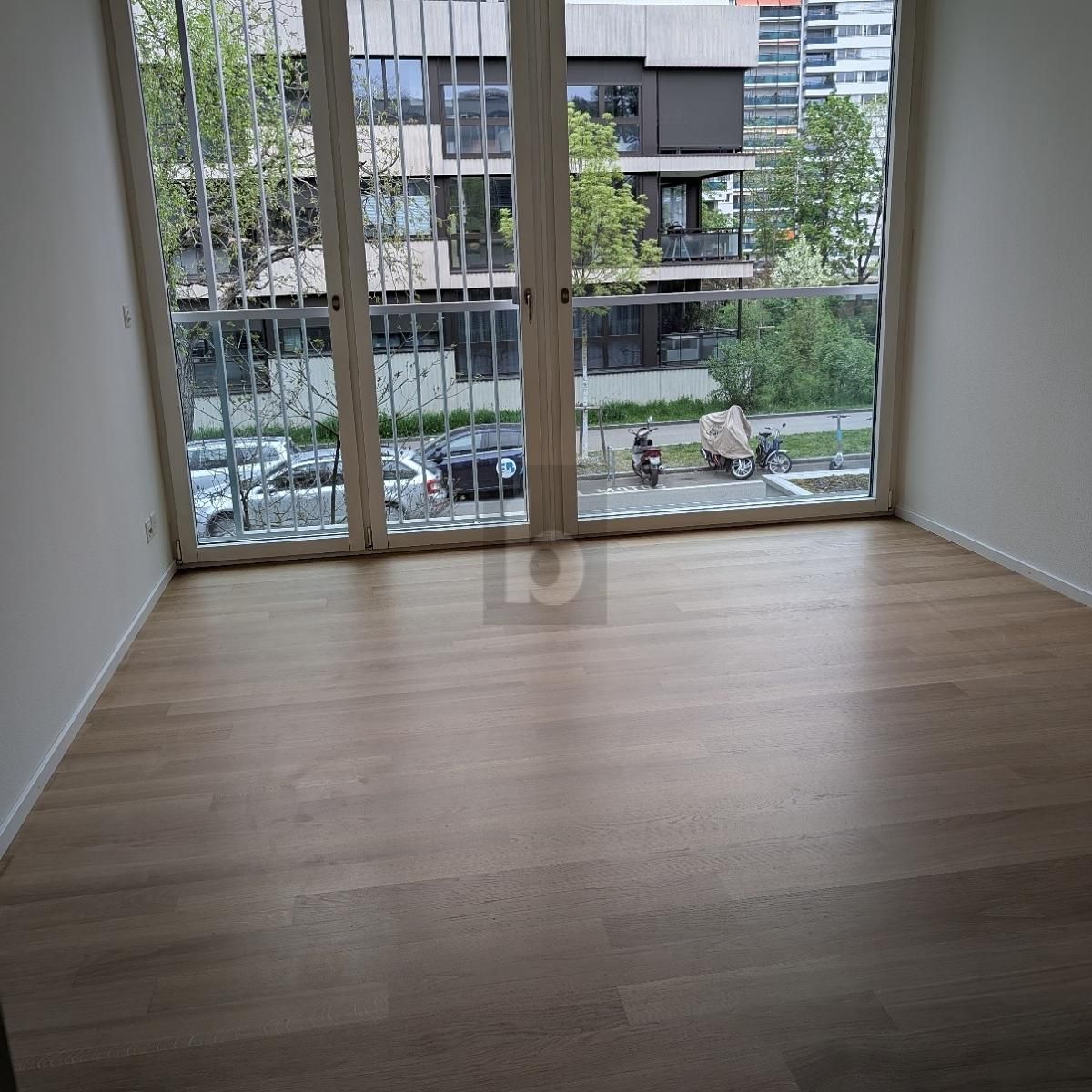 ZENTRALE UND RUHIGE LAGE MIT TOP-ANBINDUNG - 2