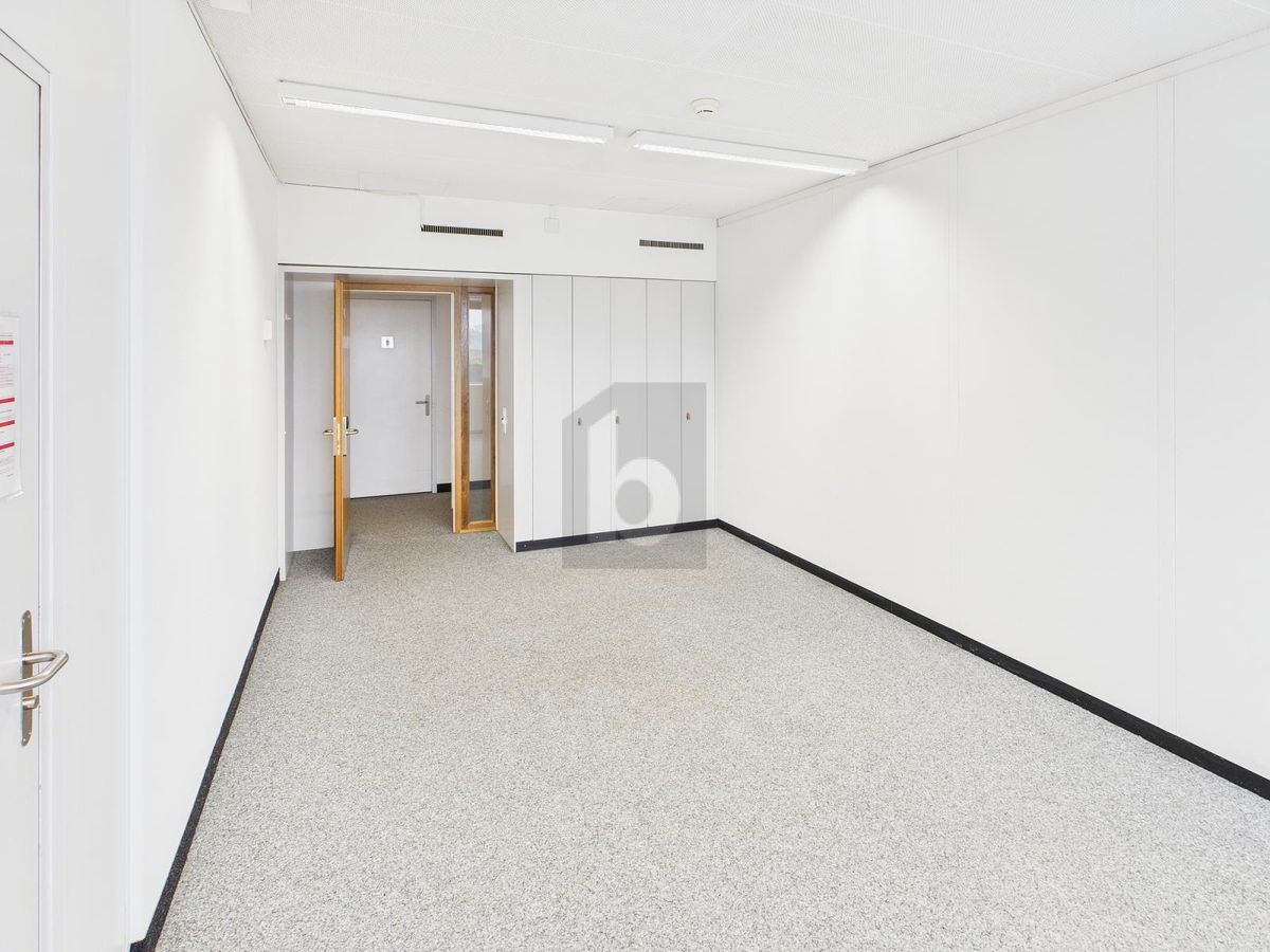 PRAKTISCH UND MIT GUTER INFRASTRUKTUR (BÜRO 4.12) - 1