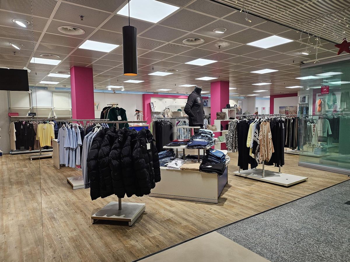 EXKLUSIVE MODEPRÄSENZ MIT STAMMKUNDSCHAFT - 1