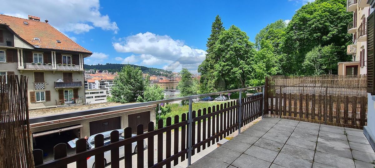 SPACIEUX AVEC UNE GRANDE TERRASSE - 0