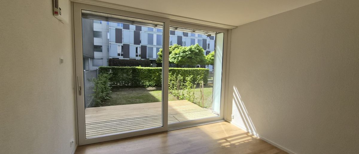 Moderne 2.5-Zimmer-Wohnung in Zürich-Schwamendingen zu vermieten! - 1