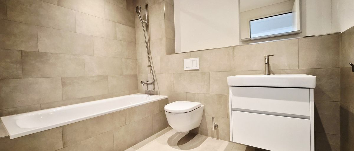Moderne 3.5-Zimmer-Wohnung mit Mietgarten und Holzterrasse in Zürich-Schwamendingen - 6