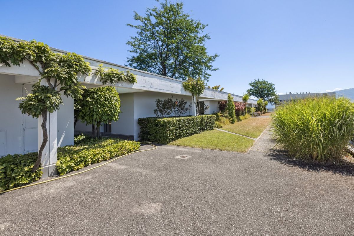 Stunning lake view – Elegant 5-room - 8