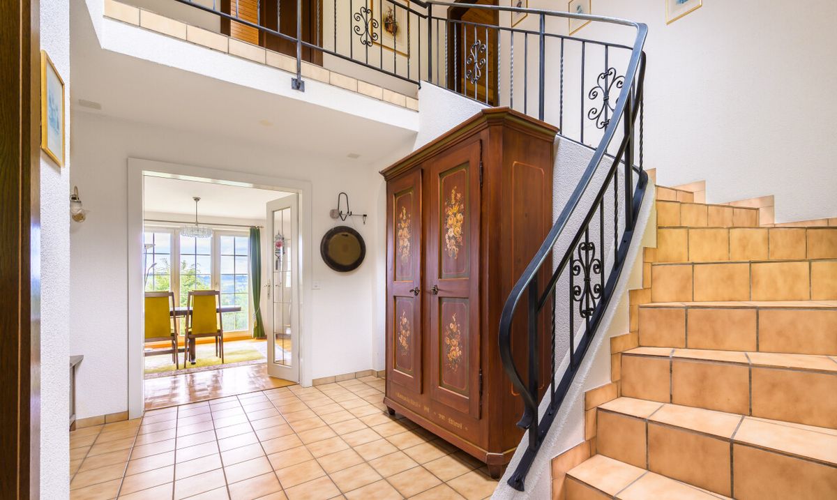 Grosszügiges Einfamilienhaus mit Weitblick und traumhaftem Garten - 4