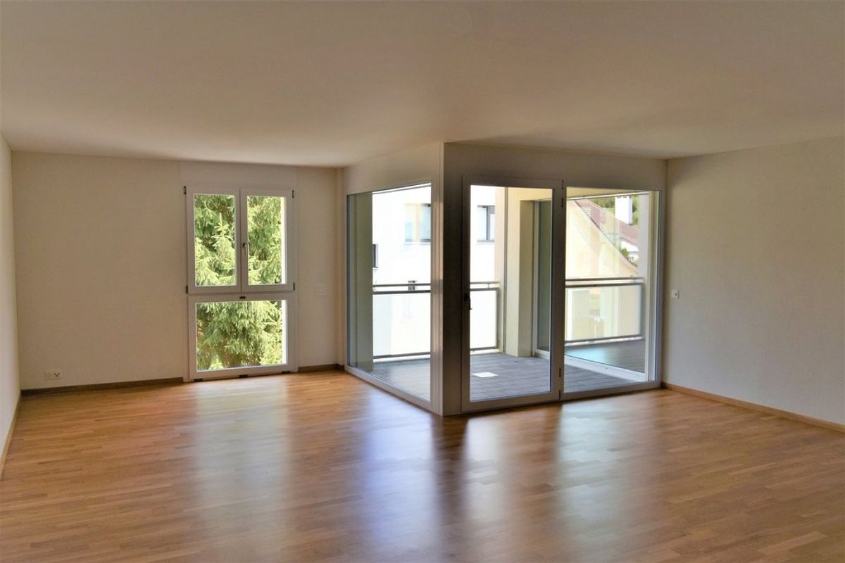 Sonnige 2.5 Zimmer-Wohnung zu vermieten - 1