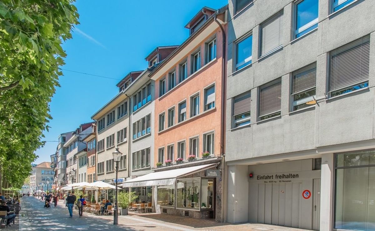 Zentraler Einstellplatz zu vermieten - 0