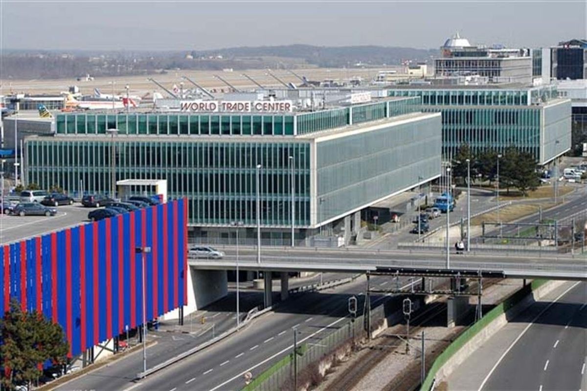 Surface modulable aux portes de l'aéroport - 0