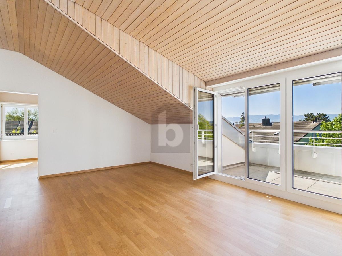 TOP LAGE MIT AUSSICHT UND GARTENMITBENUTZUNG - 1