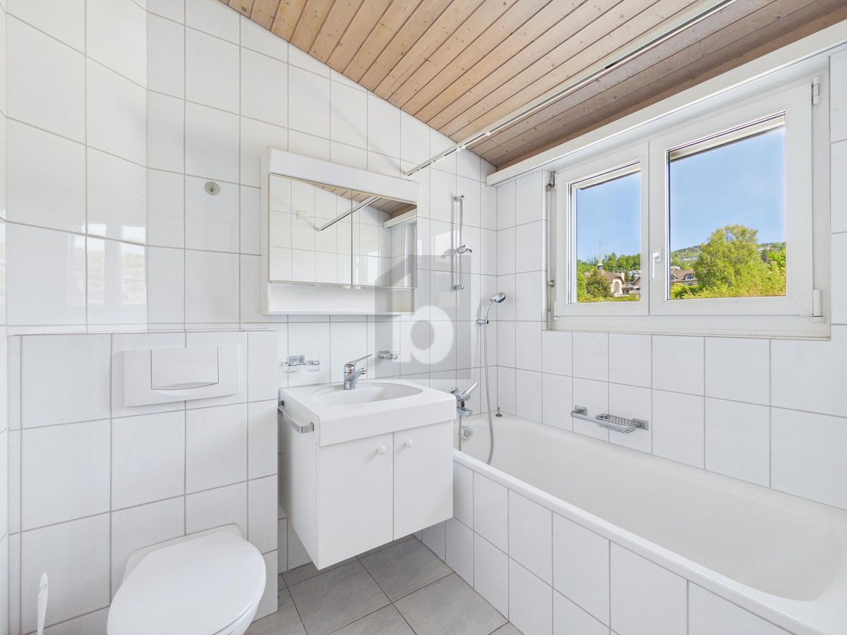 TOP LAGE MIT AUSSICHT UND GARTENMITBENUTZUNG - 2