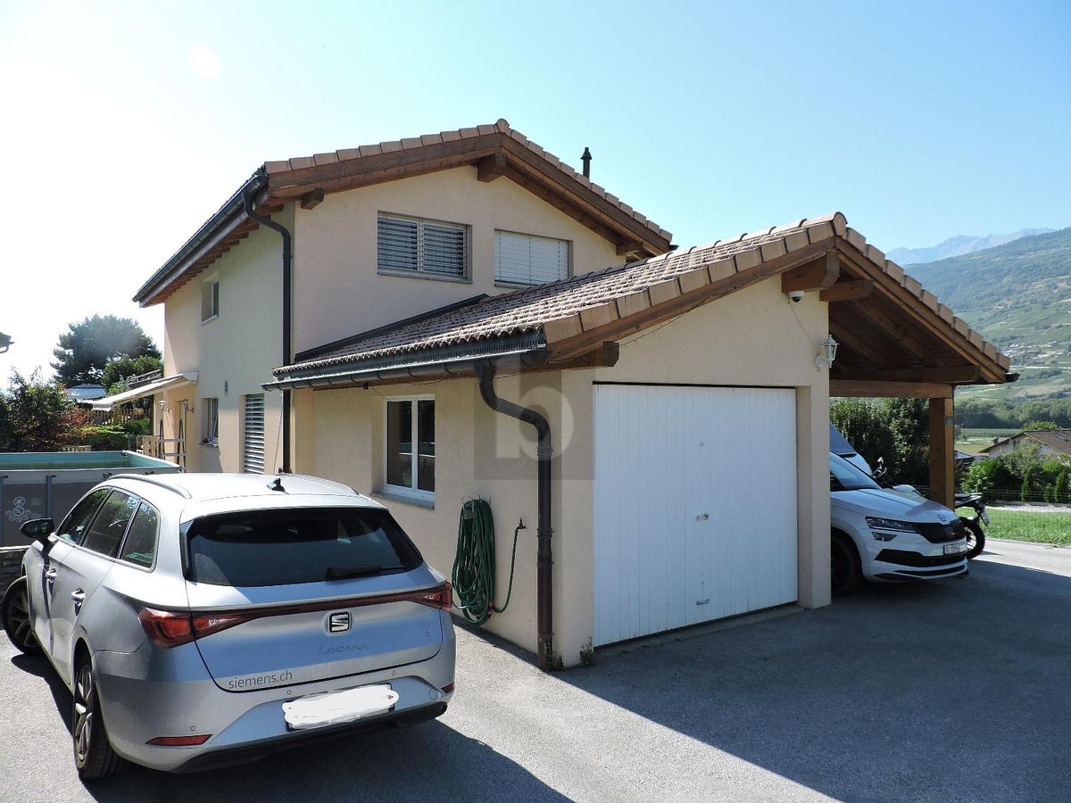 MODERNE, LUMINEUX, VUE MONTAGNES AVEC JACUZZI - 1