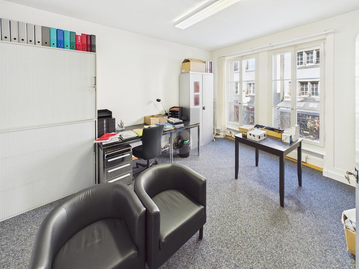 ZENTRAL, KLIMATISIERT UND MIT EIGENER TERRASSE - 0