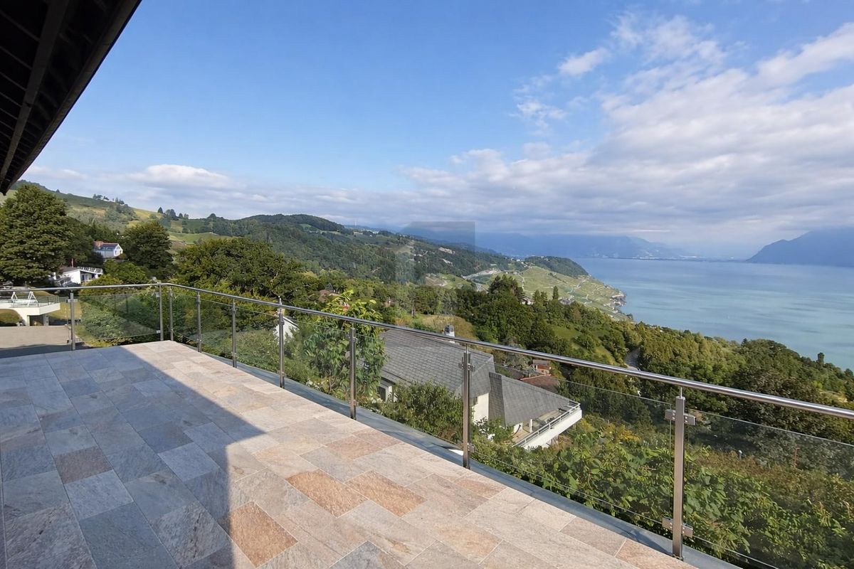 INDIVIDUELLE ET SPACIEUSE AVEC VUE INCROYABLE - 3