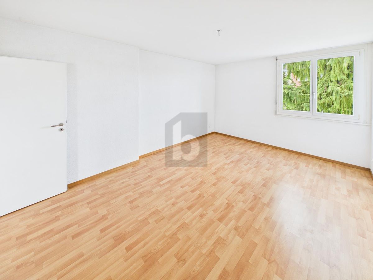 MODERN UND GUT ANGEBUNDEN - 2