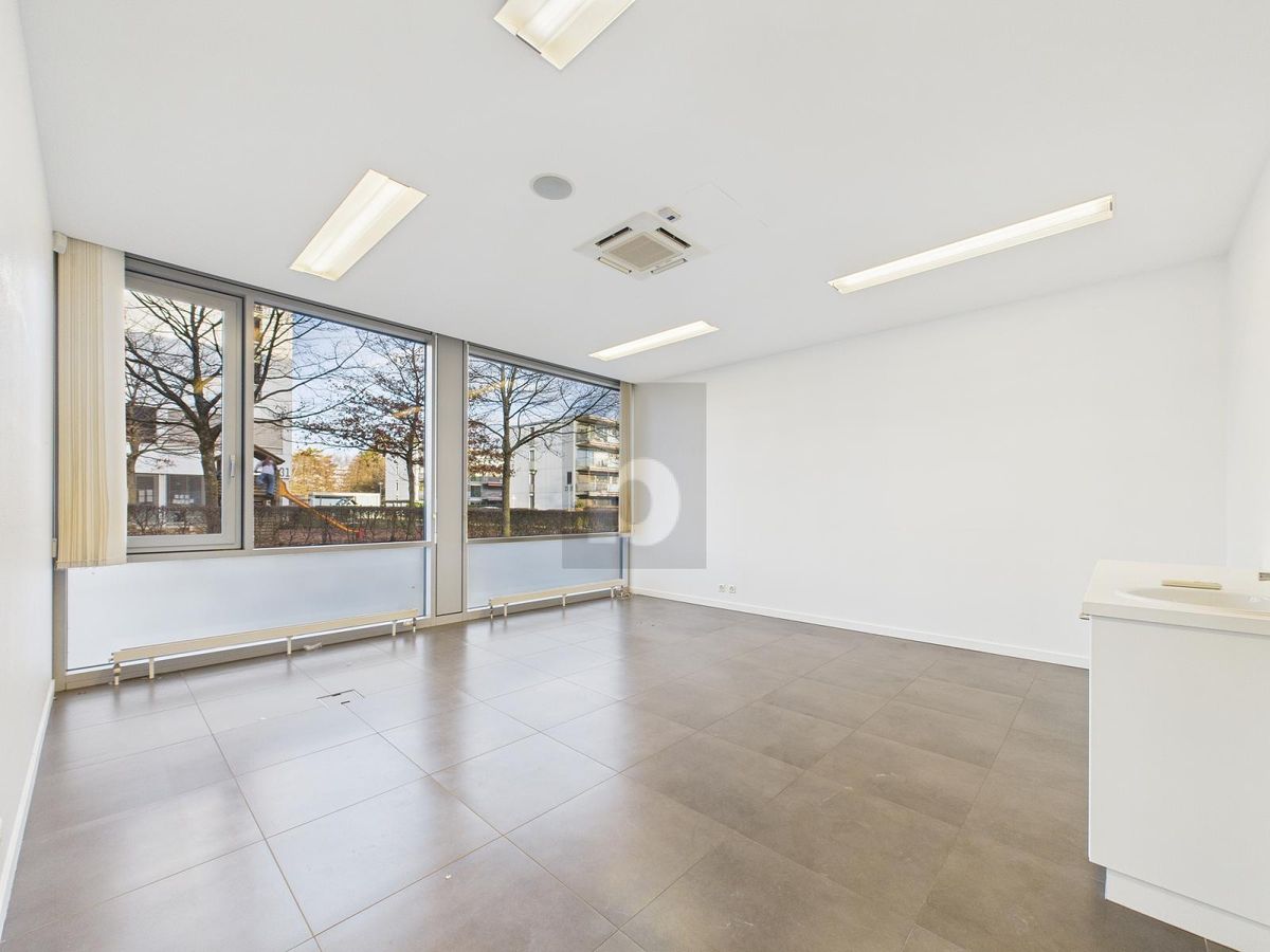 CABINET & BUREAU - SOUS-LOCATION POSSIBLE - 4