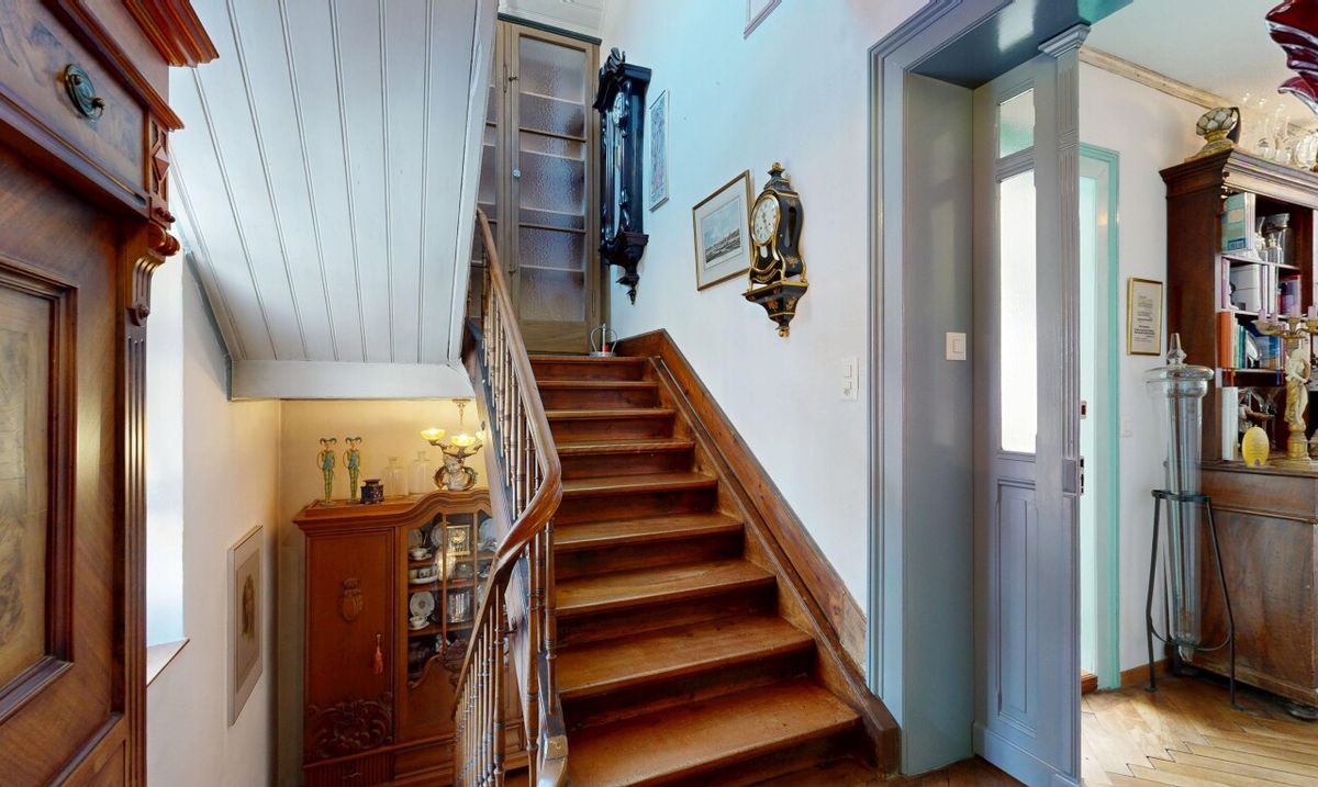 7.5 Zimmer Einfamilienhaus mit Garten und Bergblick - 6
