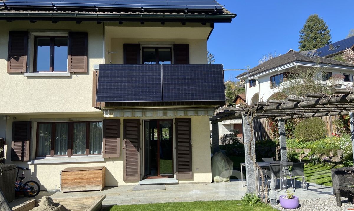 Modernisiertes DEFH mit PV-Anlage, Wärmepumpe und Pergola - 1
