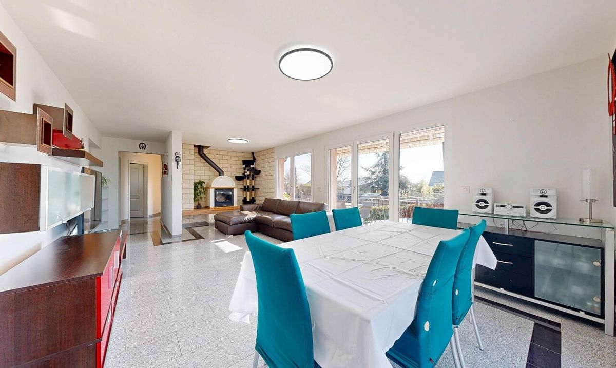 Grosszügige Familienwohnung mit Balkonen und Garten in St-Prex - 3