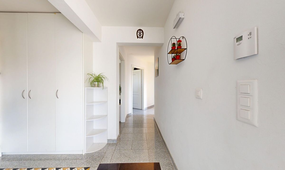 Grosszügige Familienwohnung mit Balkonen und Garten in St-Prex - 8