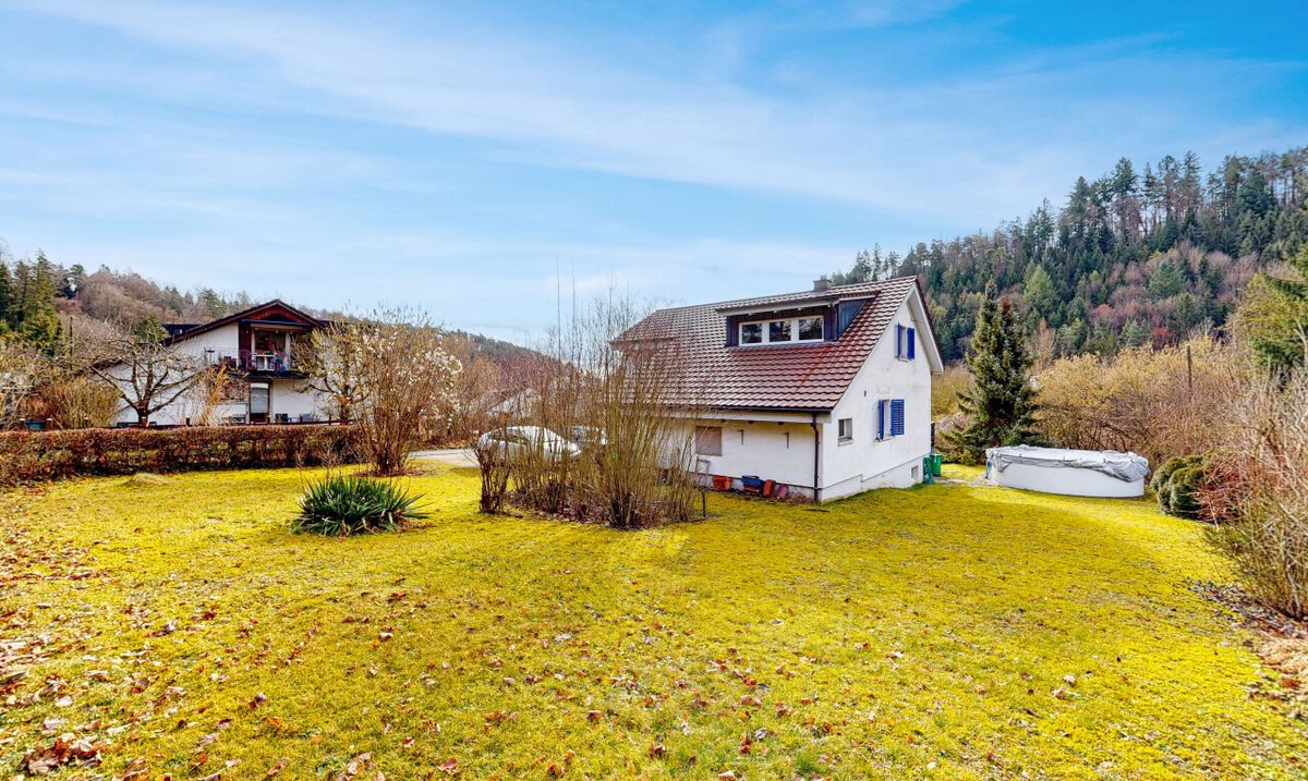 Freistehendes Einfamilienhaus auf 971 m2 Grundstück - 0