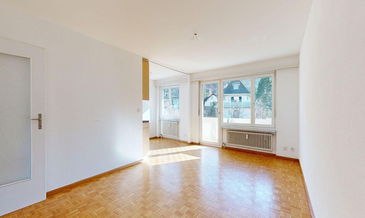 Helle 4.5- Zimmer Wohnung mit Lift und Balkon - 3