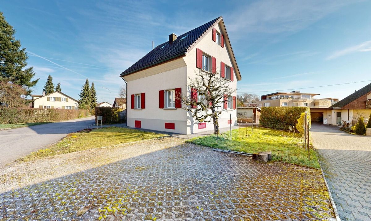 Charmantes 4 Zimmer EFH mit Ausbaupotenzial auf 732m2 Grundstück - 0