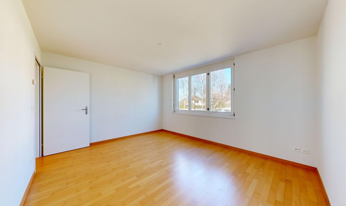Helle und grosszügige 4.5-Zimmer-Wohnung in ruhiger Wohnlage - 9