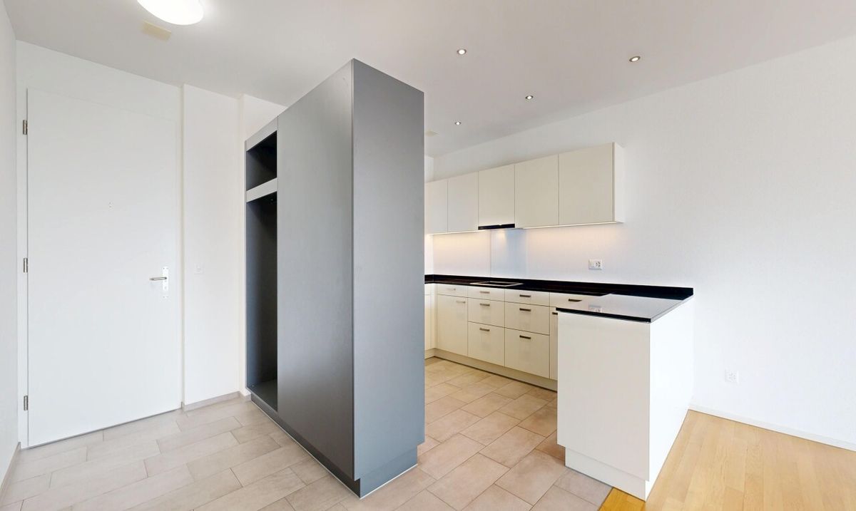 Moderne 3.5-Zi.-Wohnung mit grossem Balkon und Option auf 2. Parkplatz - 4