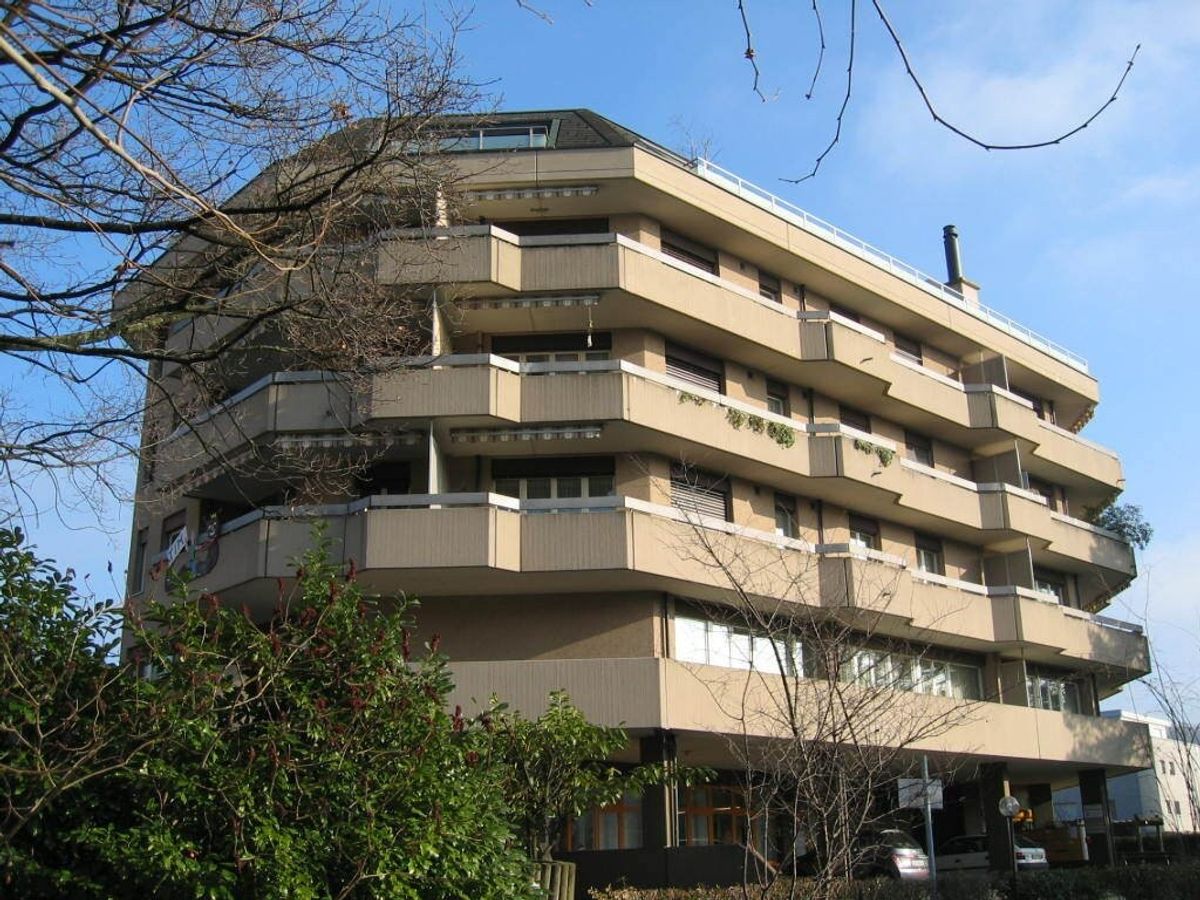 Einstellhallenplatz zu vermieten in Horw - 1