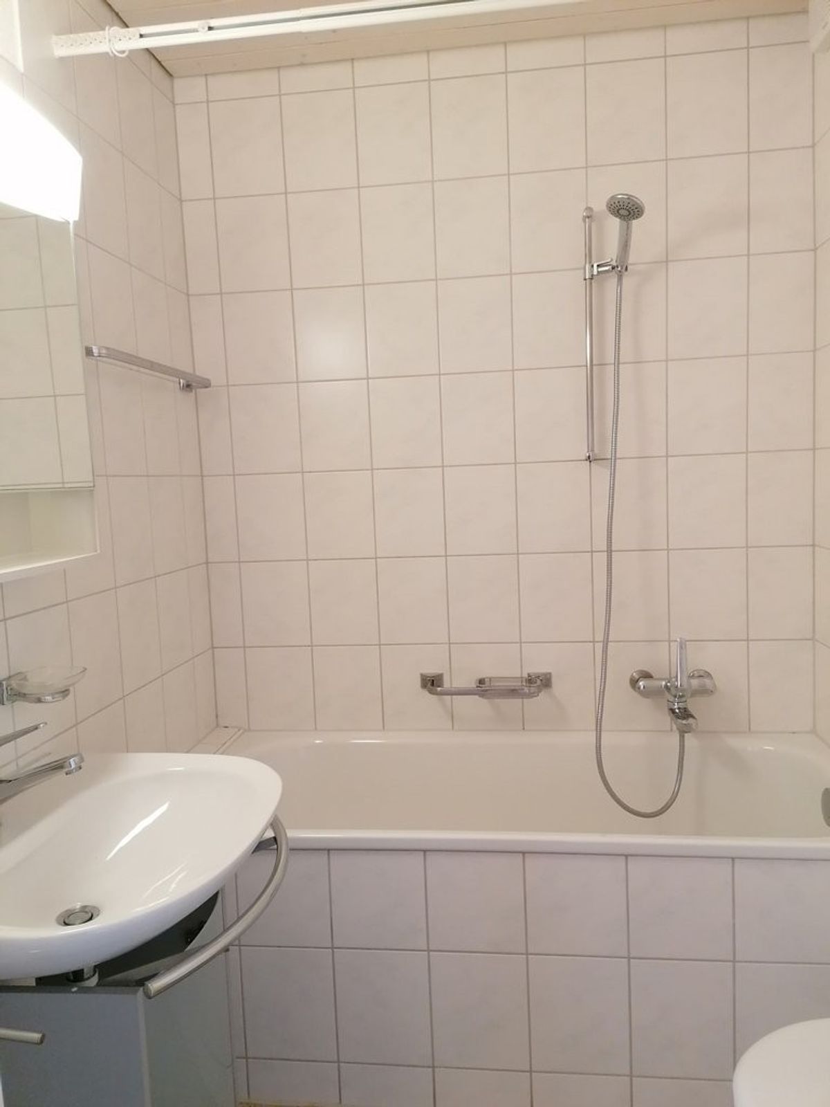 Charmante 2.5-Zimmerwohnung mit grossem Balkon! - 6