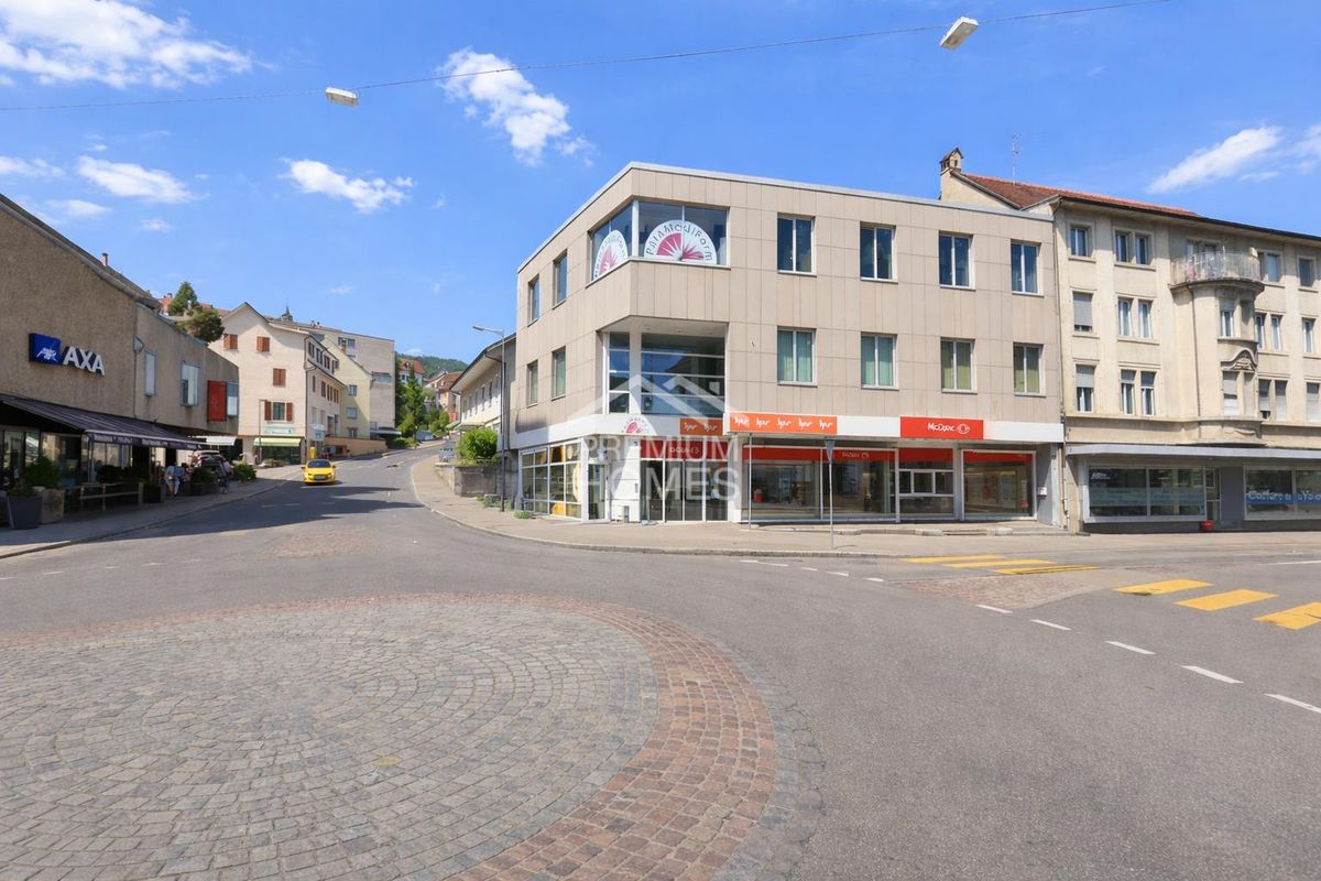 ZÜRCHER INVESTOREN 5.6% BRUTTORENDITE IN DELÉMONT - 0