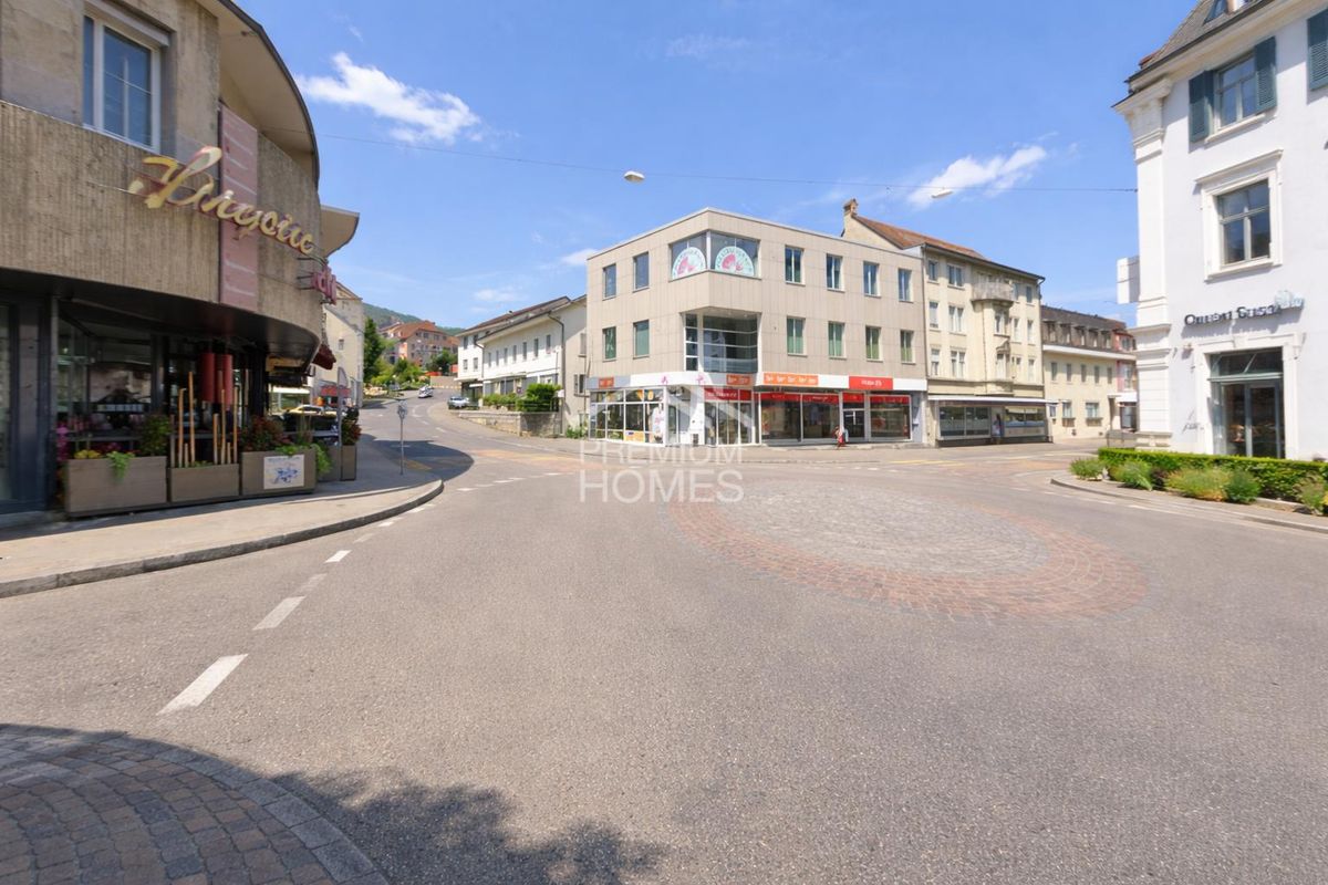 ZÜRCHER INVESTOREN 5.6% BRUTTORENDITE IN DELÉMONT - 1