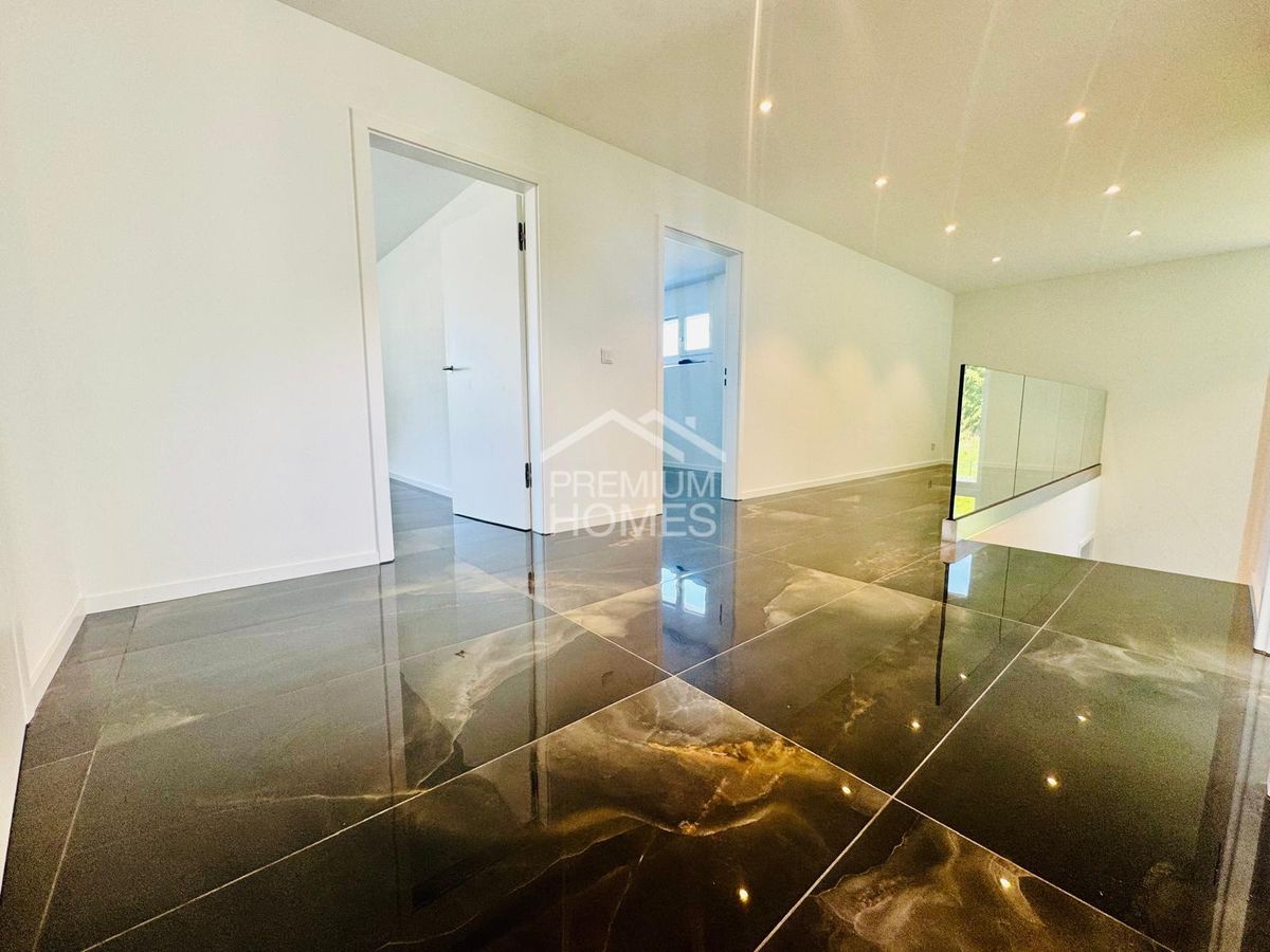 Premium Wohnen mit Pool, Galerie und Sonnenterrasse - 7