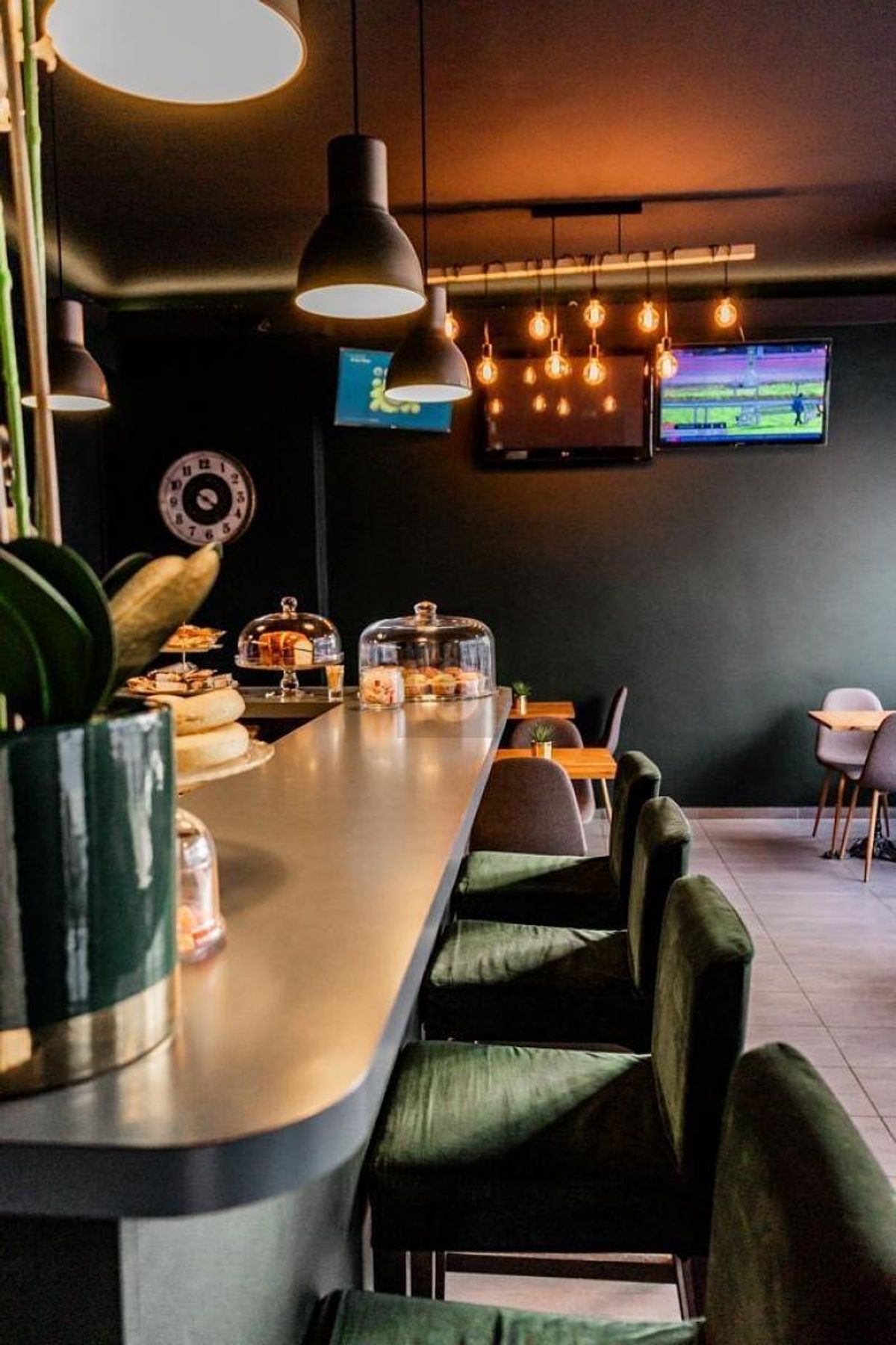 CAFE BAR DANS QUARTIER ST-ROCH ! - 2