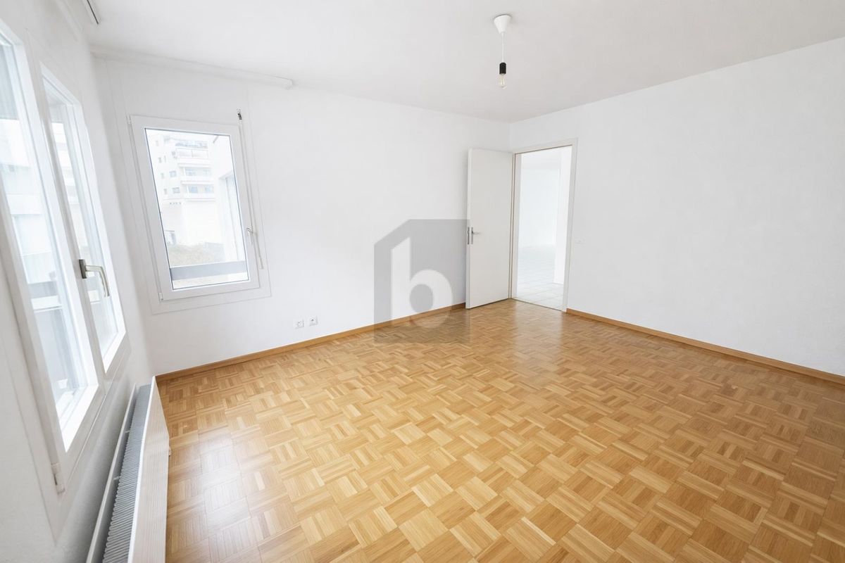 GRAND ESPACE EN PLEIN CENTRE - 2