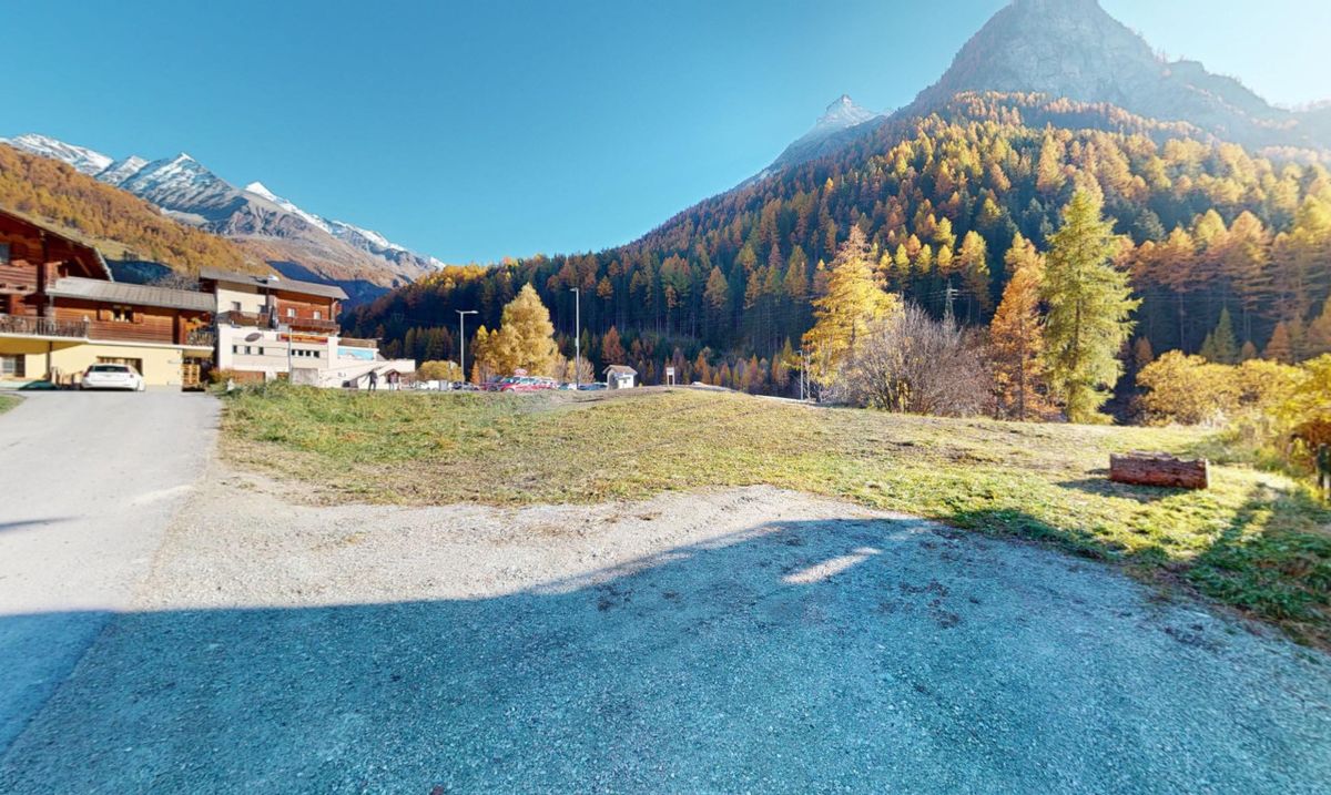 Rare and Ideally Located Land in Haudères - 6