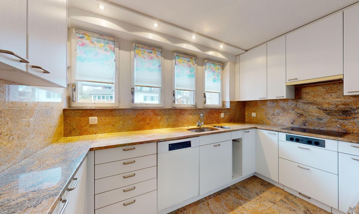 Detached Family Home on 1,135 m² Plot in a Quiet Location - 11